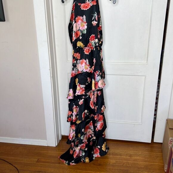 Petal & Pup SARONA HALTERNECK MAXI DRESS Tiered Ruffle BLACK FLORAL Size 2 Nwot - Picture 2 of 8